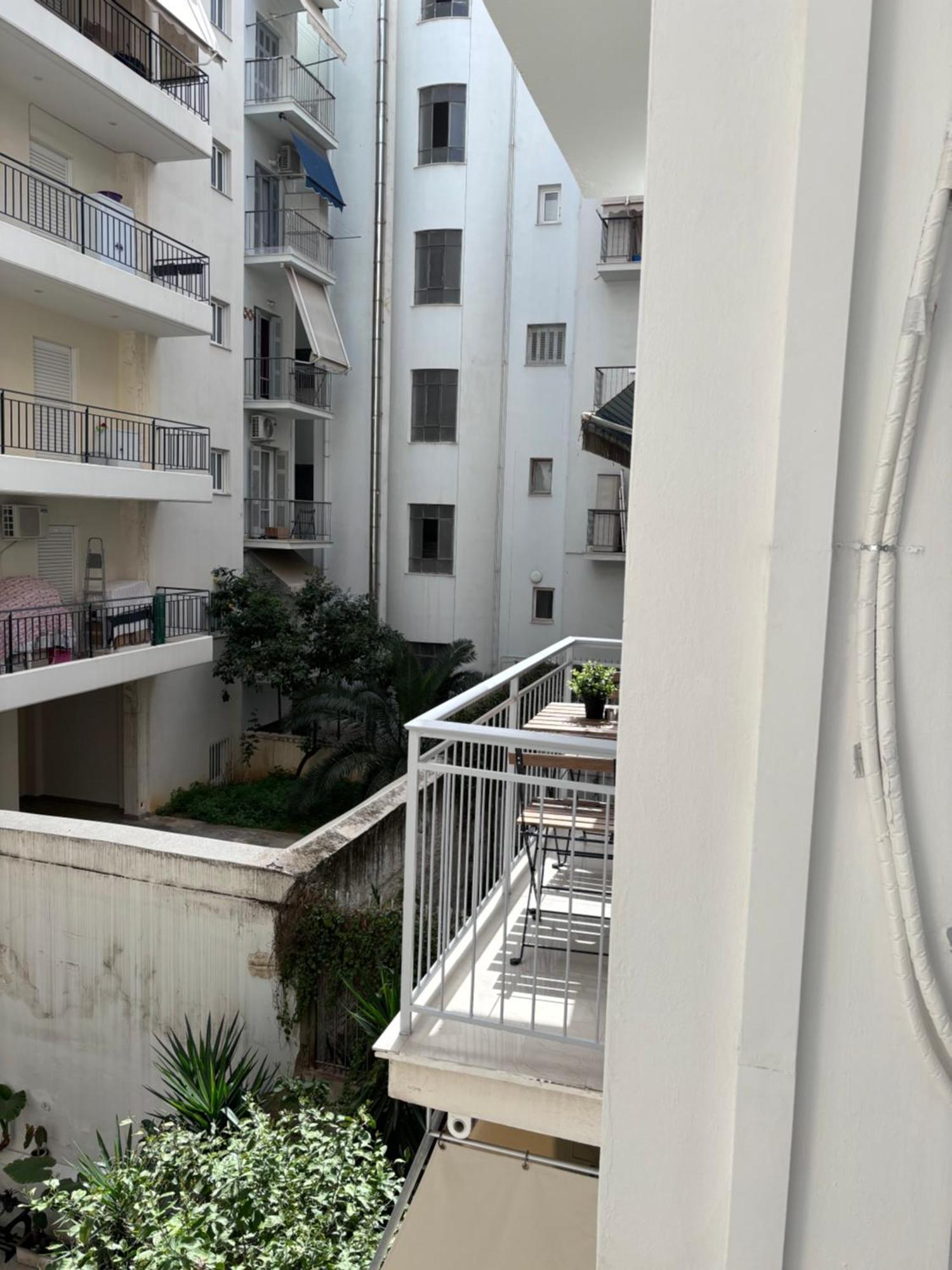 Cozy Apartment In The Heart Of Athena Bagian luar foto