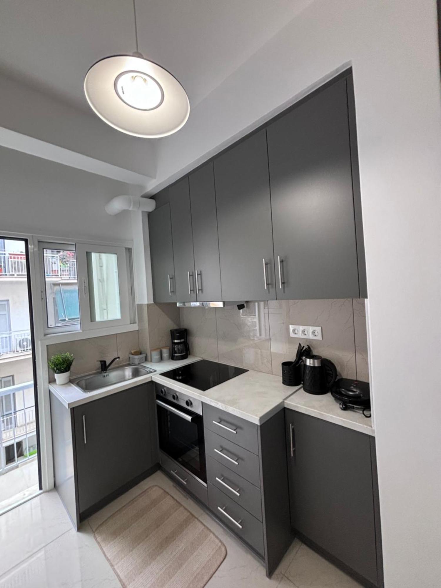 Cozy Apartment In The Heart Of Athena Bagian luar foto