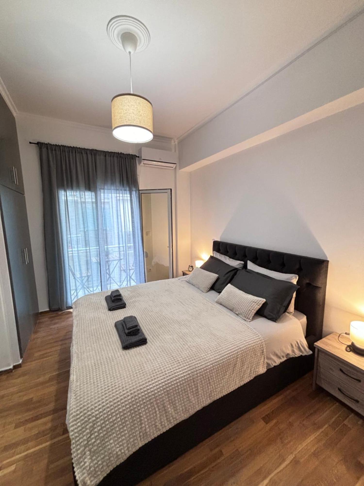 Cozy Apartment In The Heart Of Athena Bagian luar foto