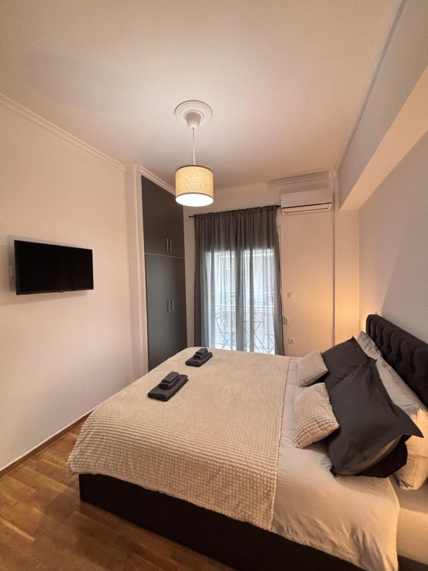 Cozy Apartment In The Heart Of Athena Bagian luar foto