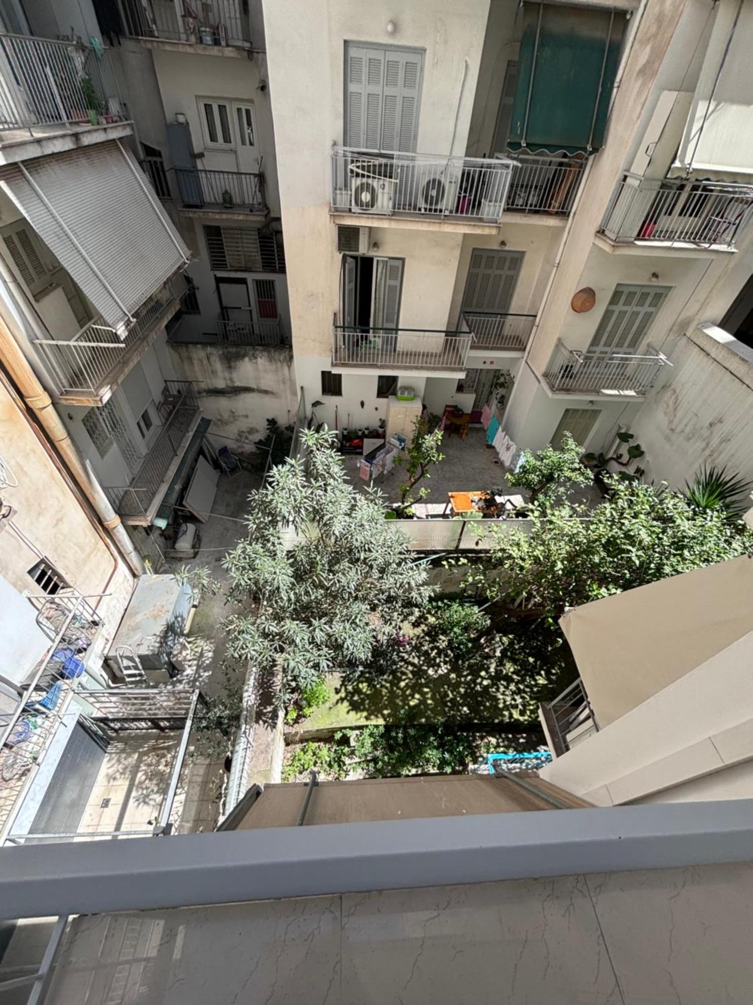 Cozy Apartment In The Heart Of Athena Bagian luar foto